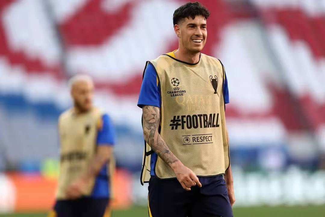 2000万欧年薪！沙特金元风暴锁定国米后防核心，意甲豪门要价1亿不妥协